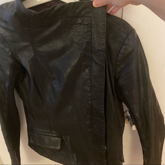Genuine Leather Danier Leather jacket - Picture 6 of 9